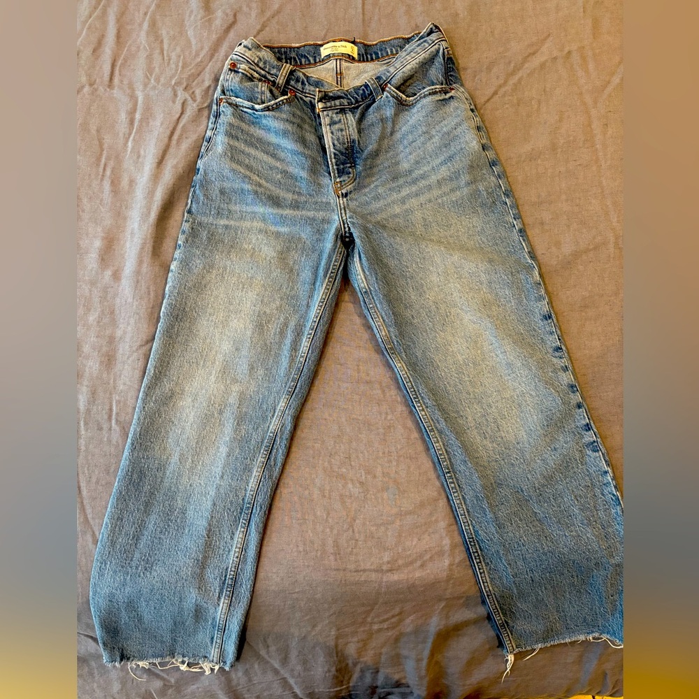 Abercrombie High Rise Curve Love Dad Jeans